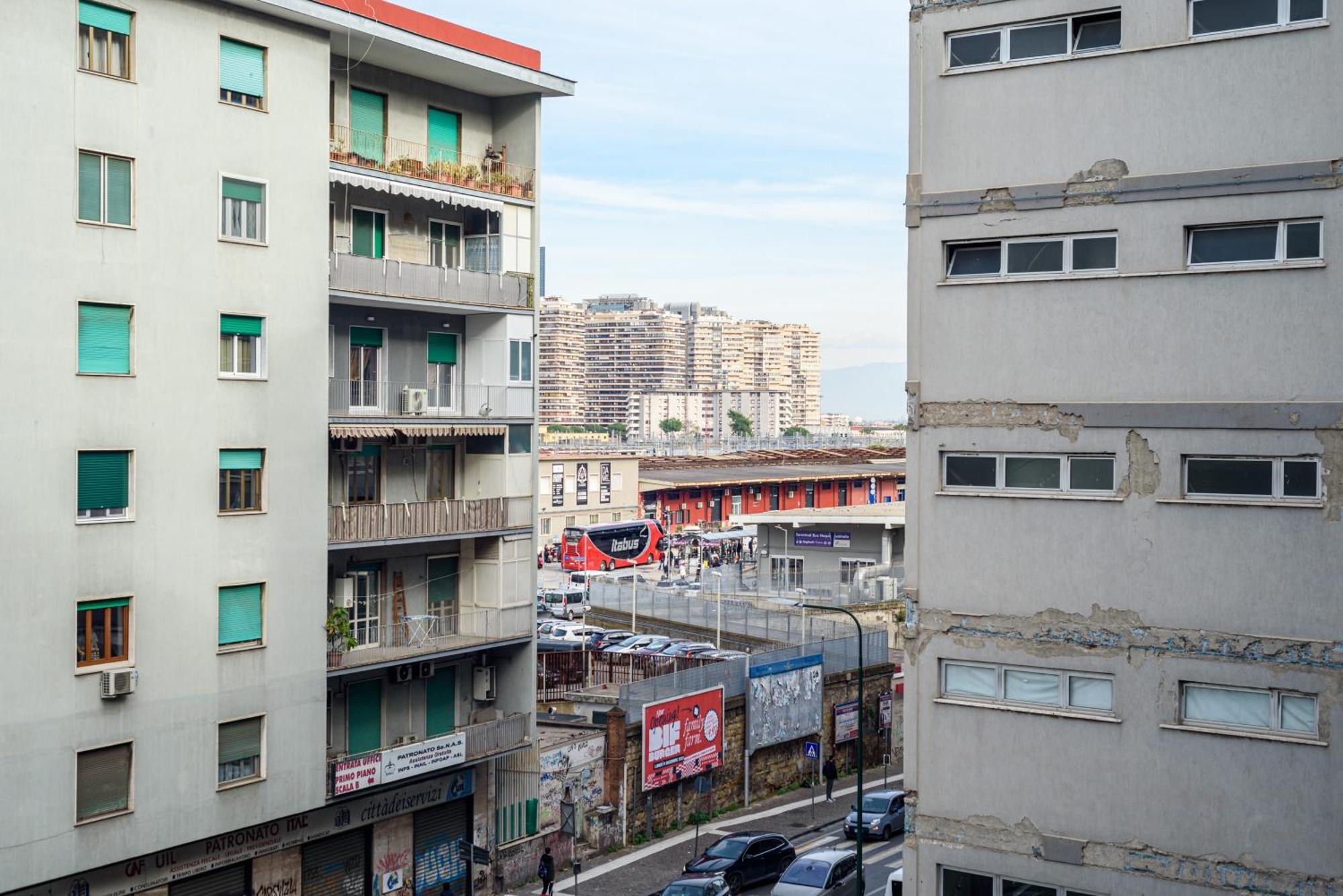 Luxury Apartment In Central City Neapel Exterior foto